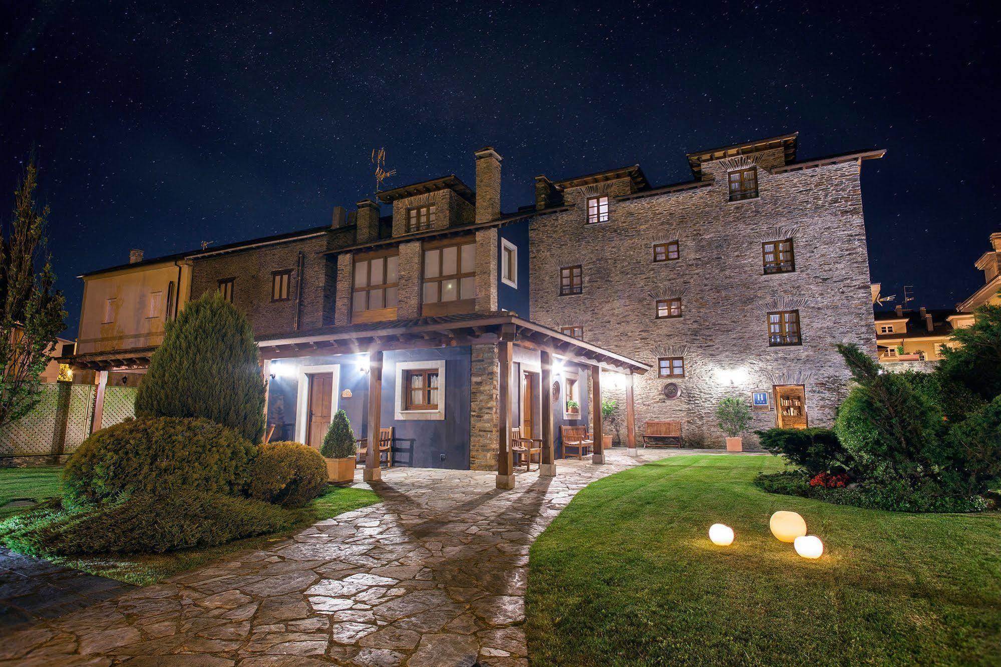 Hotel Pleamar Пуэрто-де-Вега Экстерьер фото